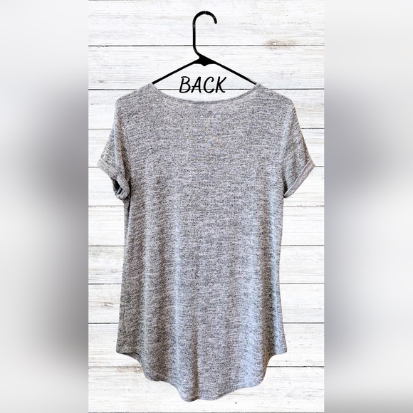 a.n.a. A New Approach Heather Gray Crisscross Top- Small - Picture 5 of 8